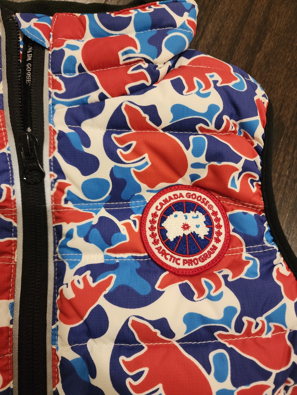 Canada Goose Kids Puffer Vest in Red, Blue & White Bear Print - Picture 2 of 8